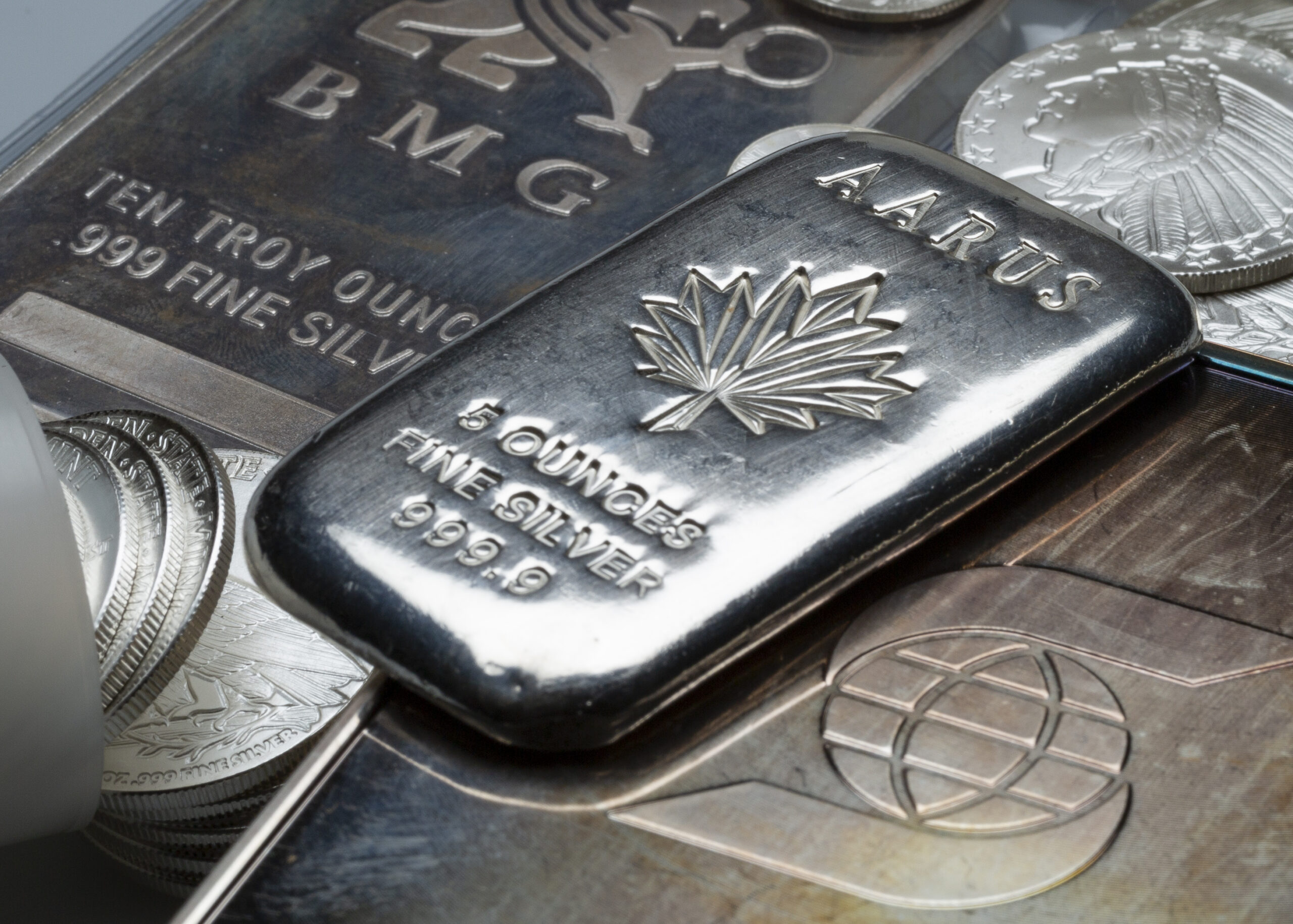 Variété de lingots d’argent